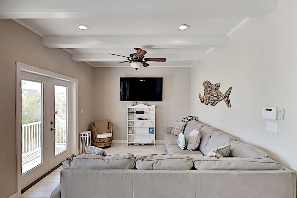 Gorgeous East Beach W/ Pool - Steps To Sand 5 Bedroom Home