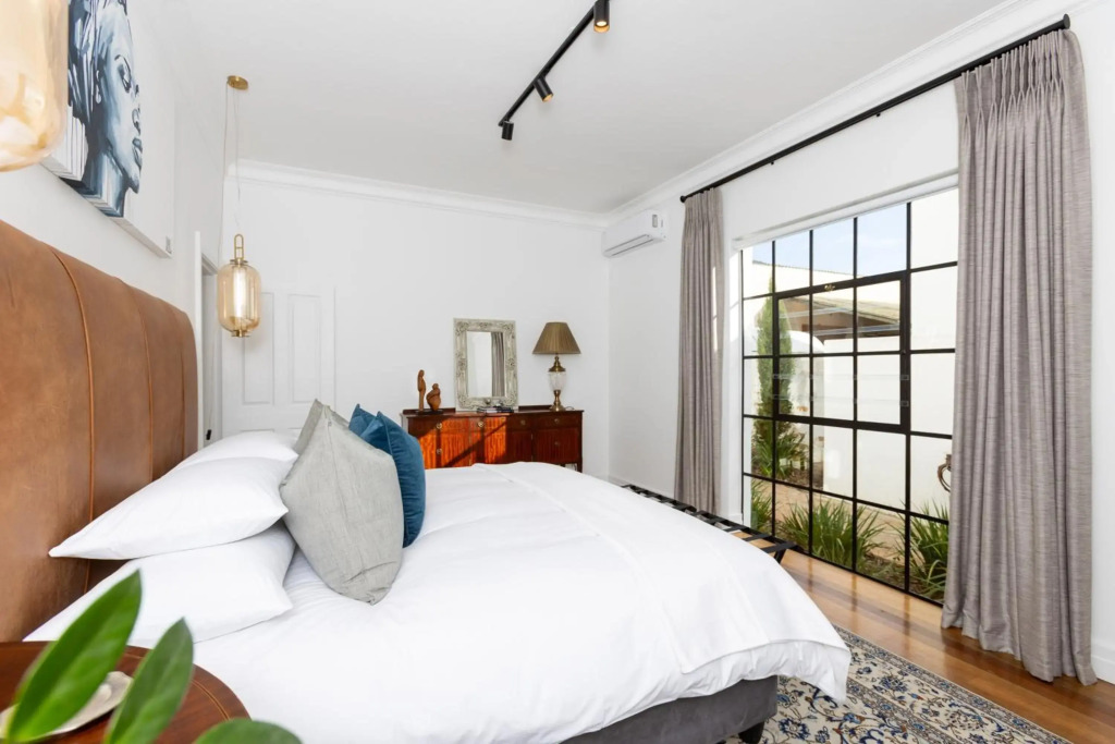 La Maison On Main Self-Catering Villa