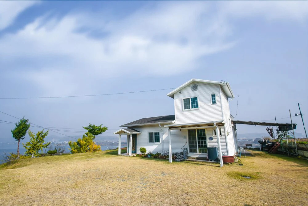 Chungju Mulian Foggy Pension