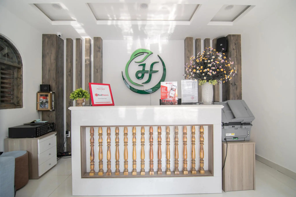 Happy Forest Hotel