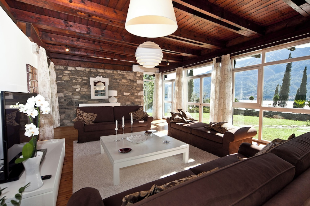 Villa Meraviglia - Private Villa with garden, pool and Breathtaking Lake Como Views