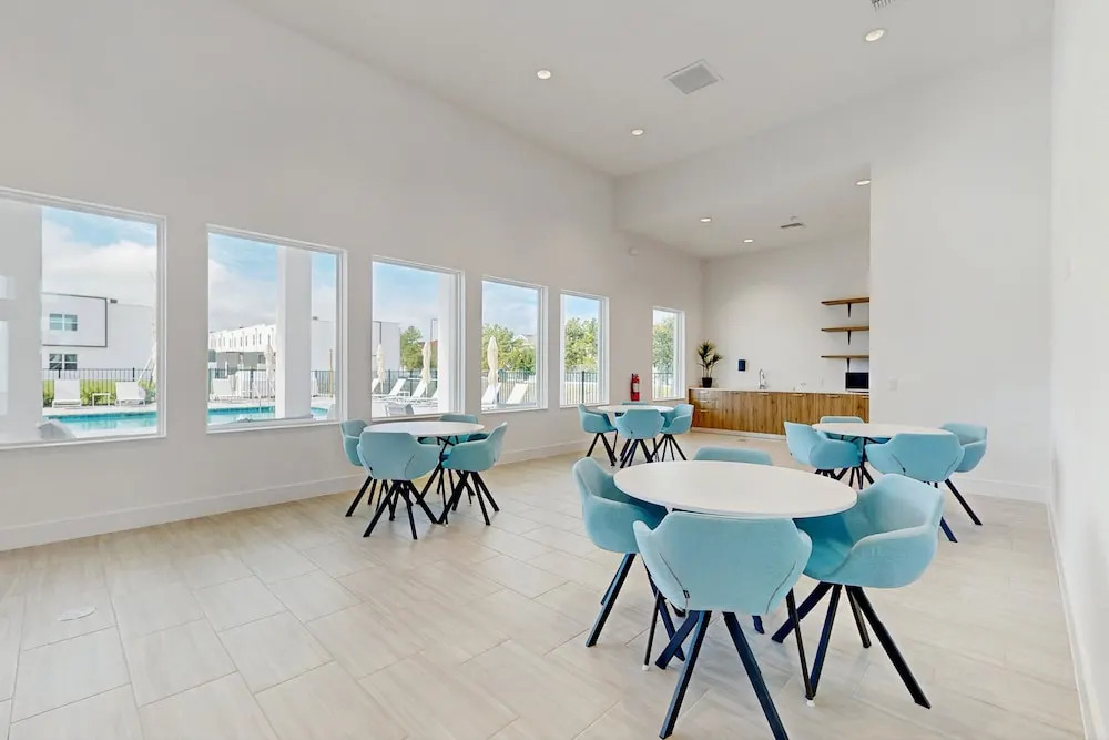 Dog-friendly Radiant & Modern Townhome With Private Pool, Patio, AC, & W/D