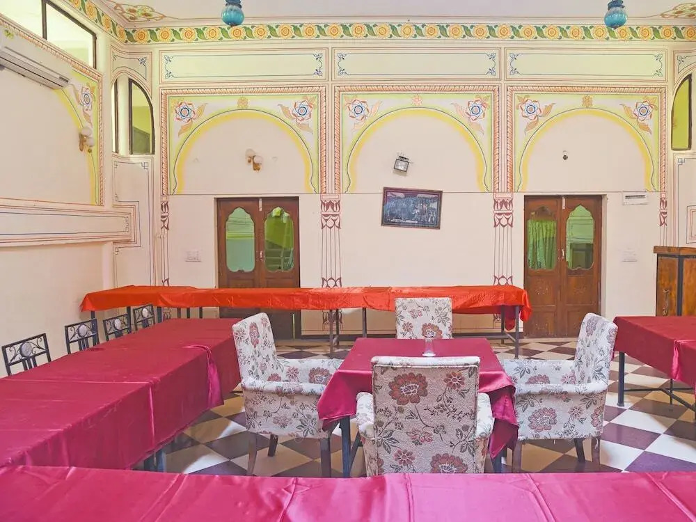 Stay Simple Jaisagarh by OYO Rooms