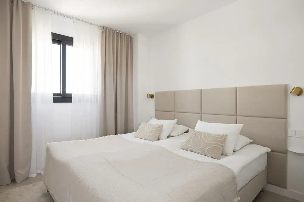 Stylish Luxury Suite With Terrace in Higueron
