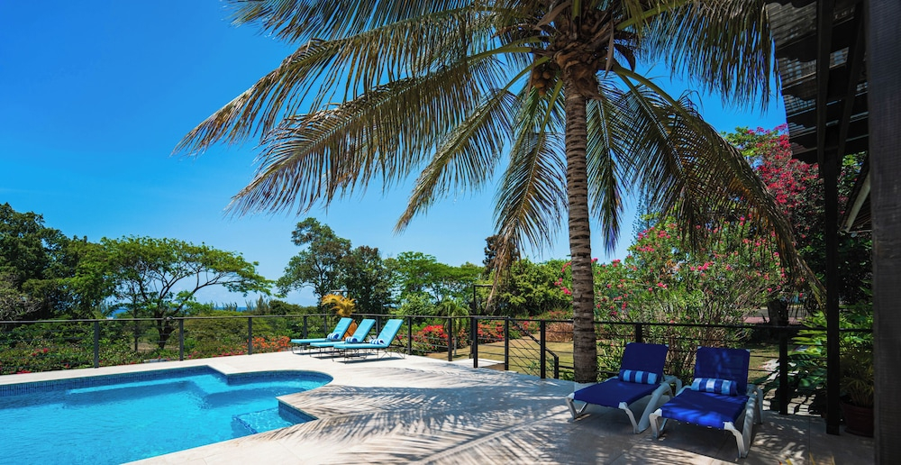 Forever Summer Gorgeous 4BDR Villa with Pool Private Chef