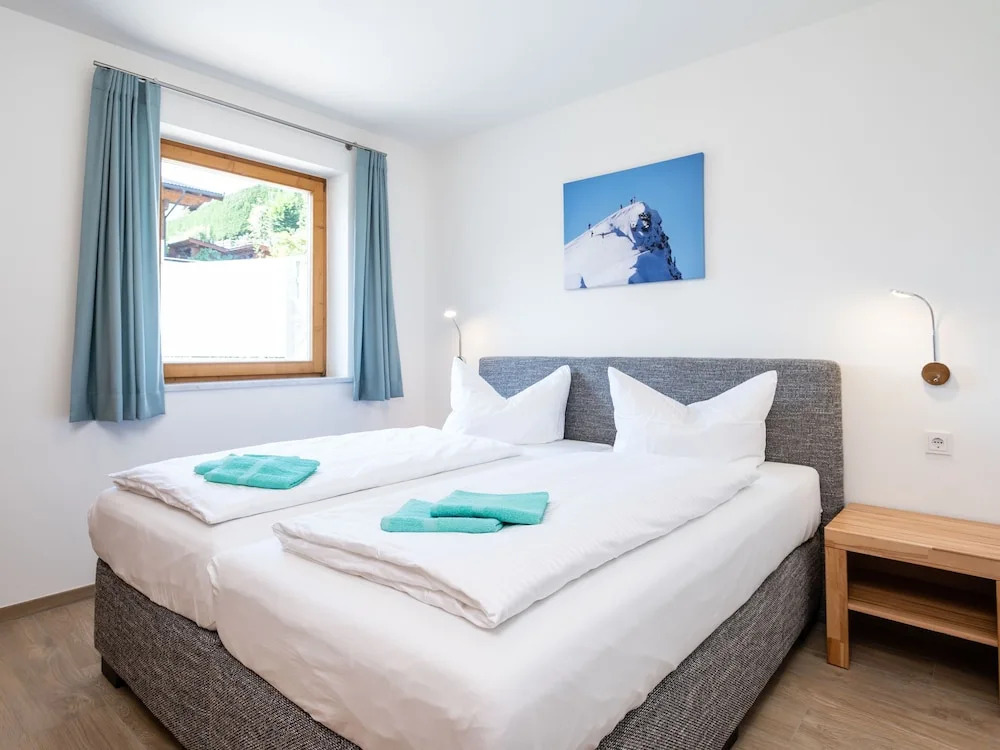 Opulent Holiday Home in Piesendorf with Sauna & Hot Tub