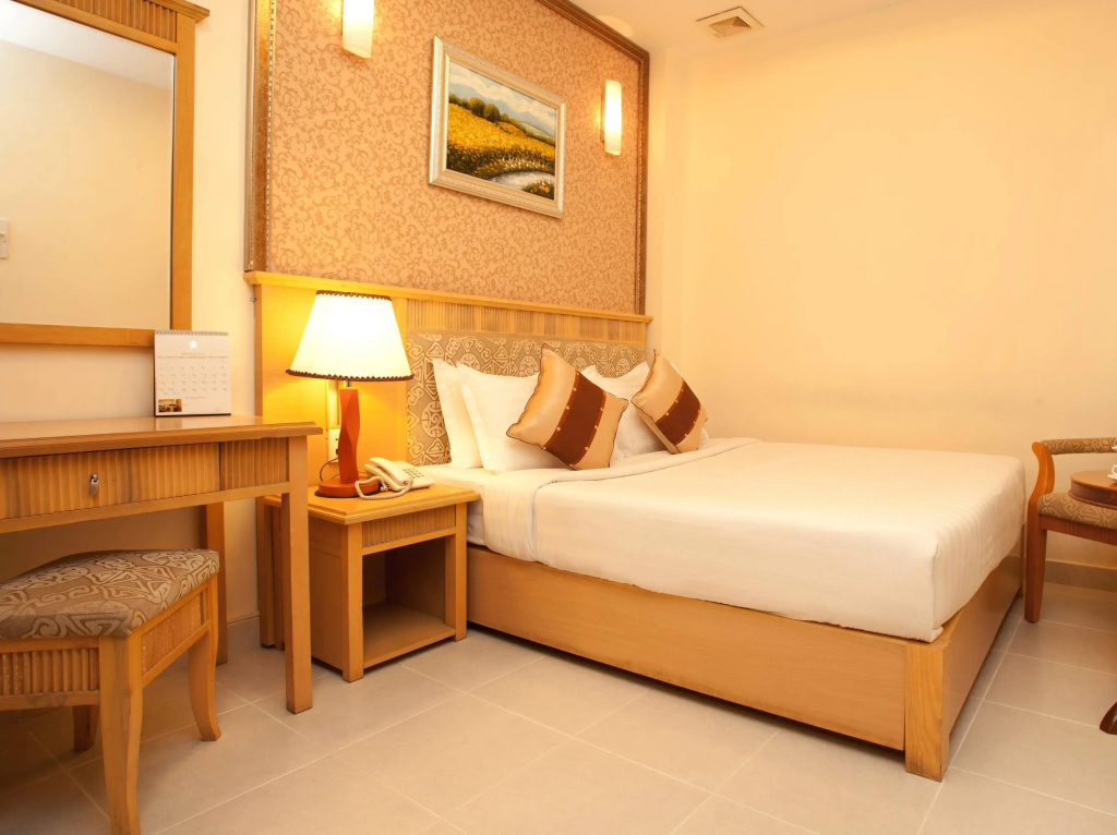 Silverland Min Hotel
