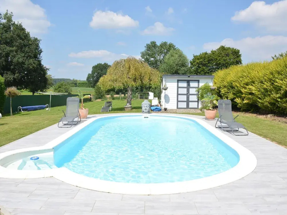 Villa With Private Pool In Blaregnies