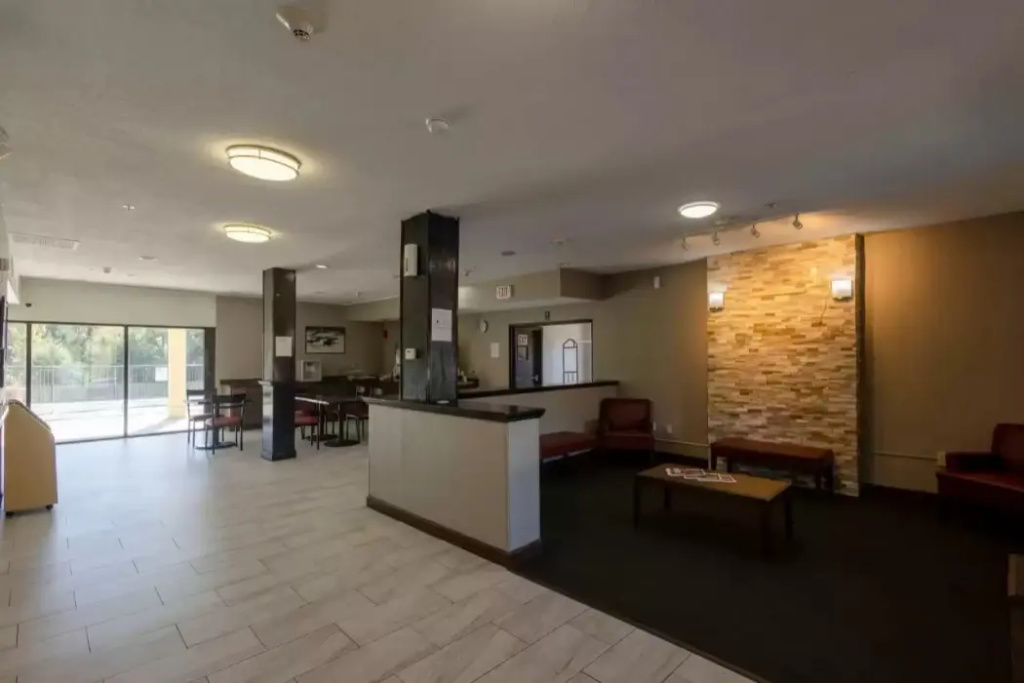 Clarion Pointe