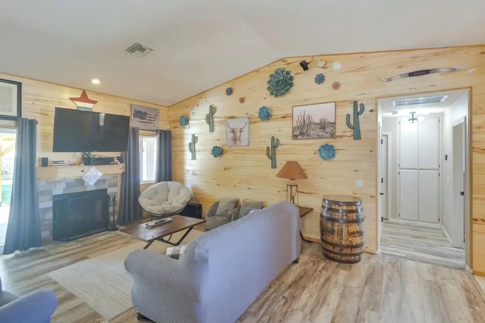 Lovely Bullhead City Retreat w/ Patio & Grill!