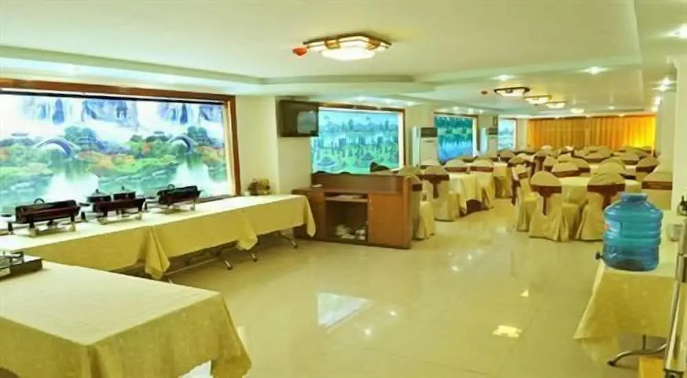 Binh Phuong Hotel