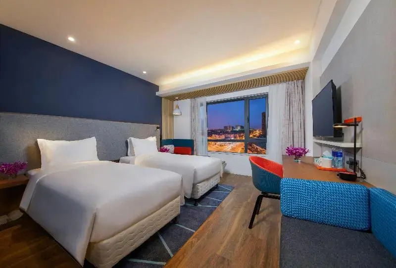 Holiday Inn Express Zhangjiagang East