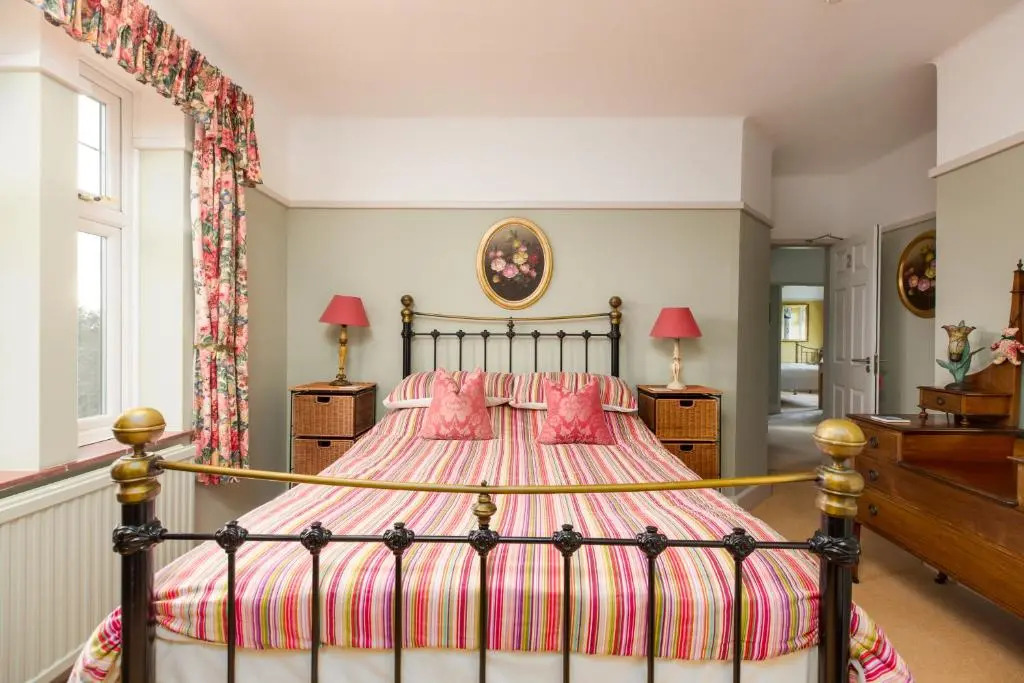 Chestnut Grove Bed And Breakfast