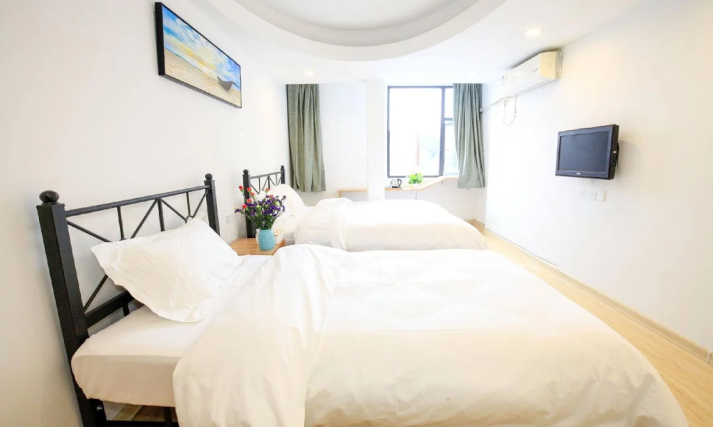 Global Village River View Hostel