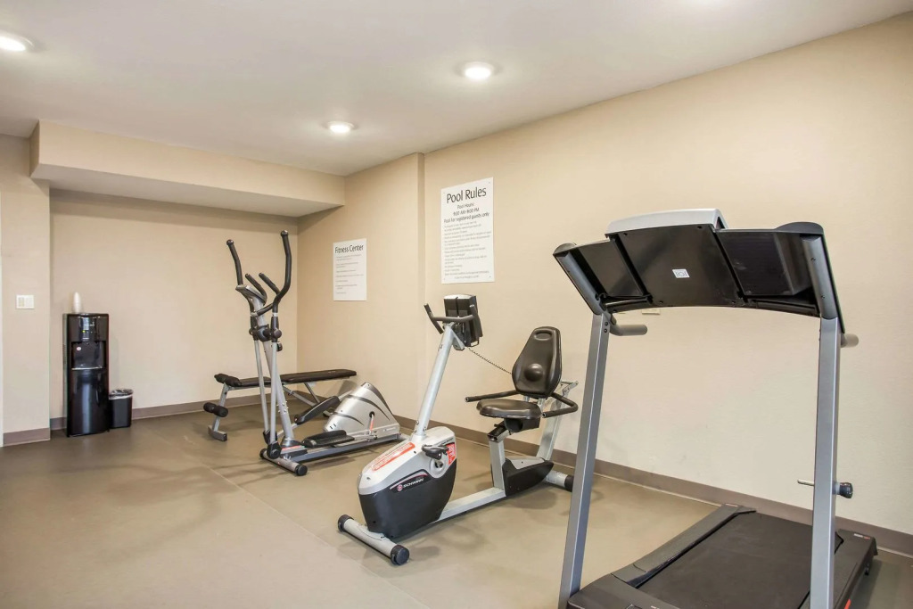 Quality Inn Kansas City International Airport