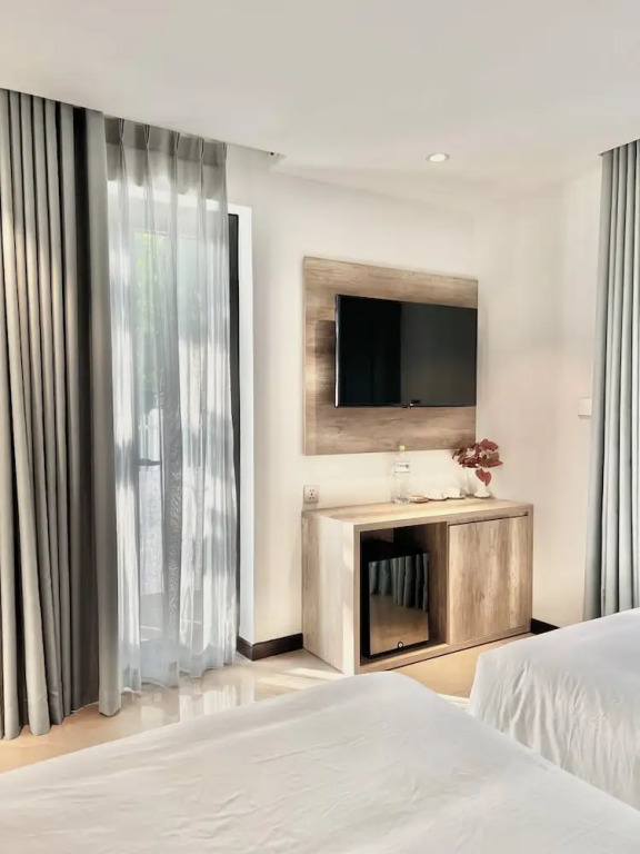 La Sera Suites Nha Trang