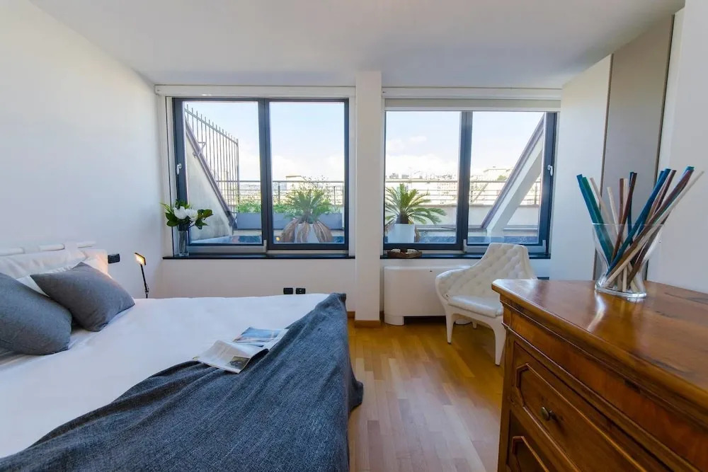 Altido Penthouse next to Acquario