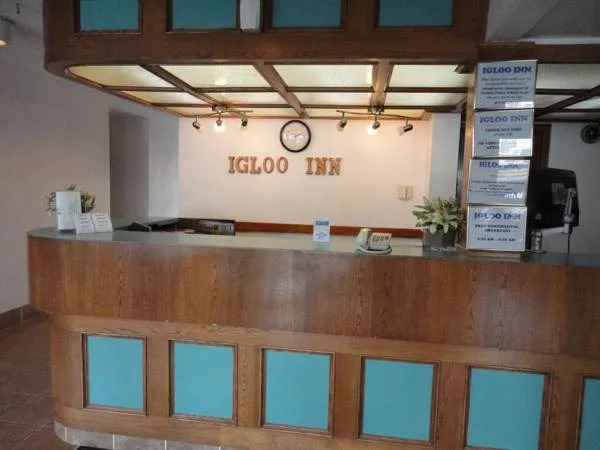 Igloo Inn
