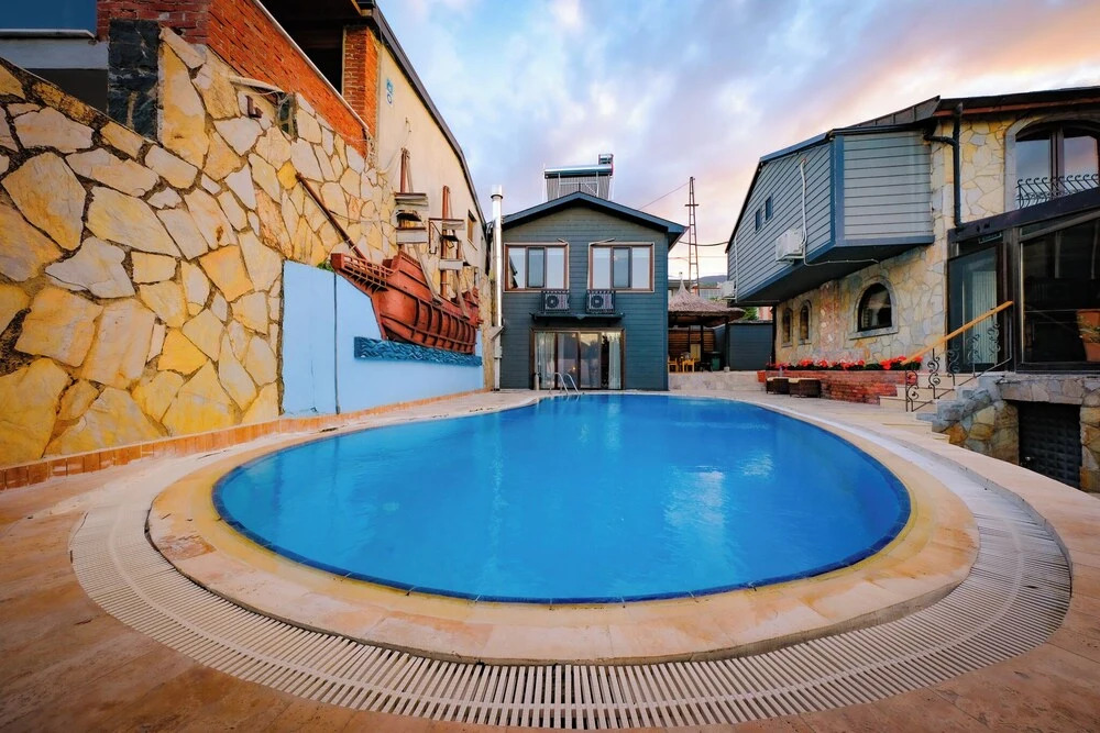 Villa Lake Paradise