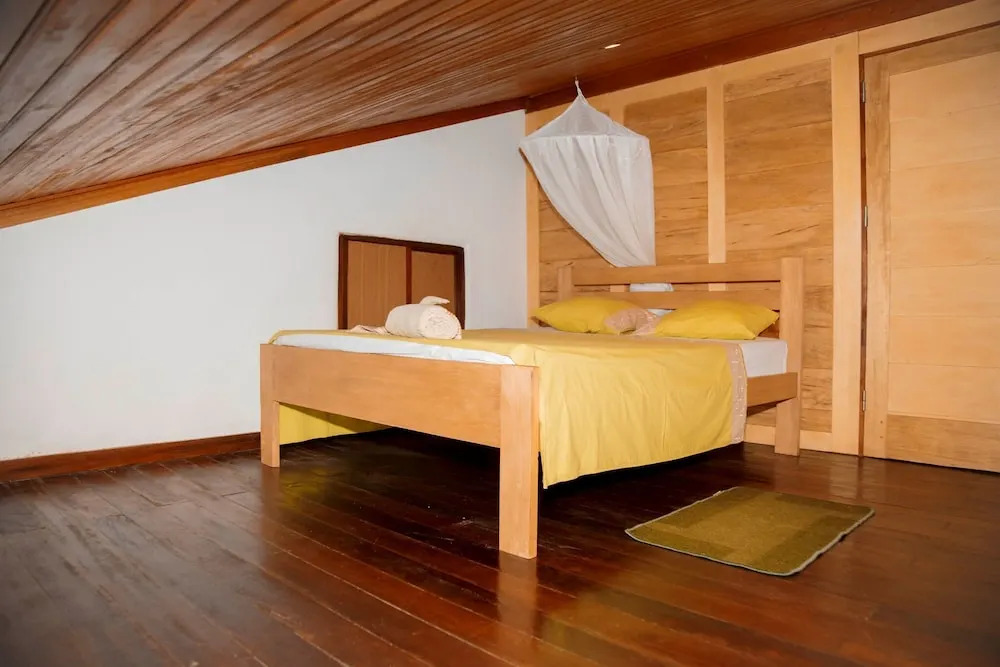 Porcelana Hotel