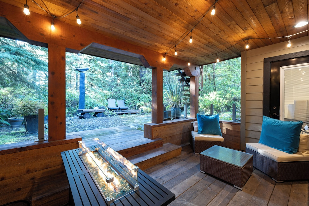 Kinnikinnick Guest House