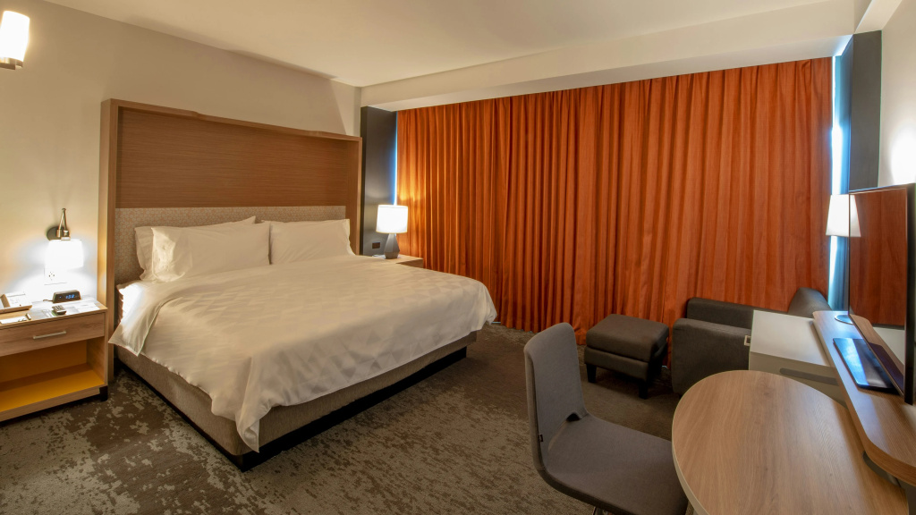 Holiday Inn & Suites - Merida La Isla by IHG