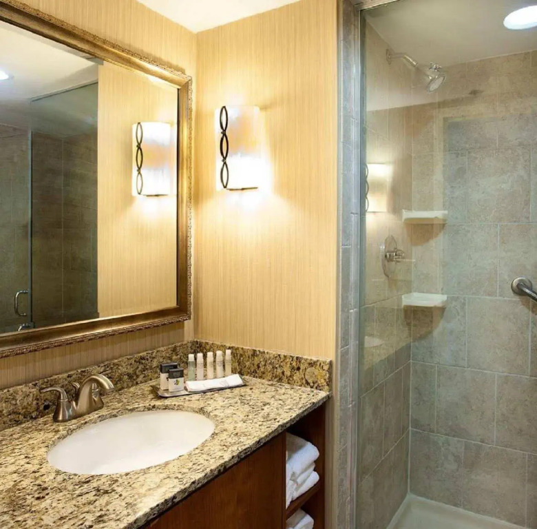 The Alloy, a DoubleTree by Hilton - Valley Forge