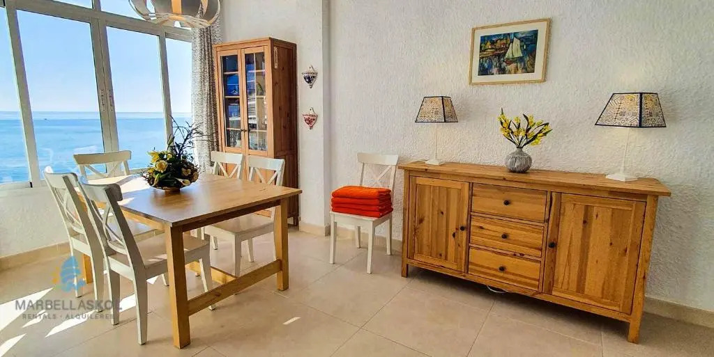 Skol 933. Fantastic 2 Bedrooms Apartment on the 9th Floor with Wonderful Sea Views
