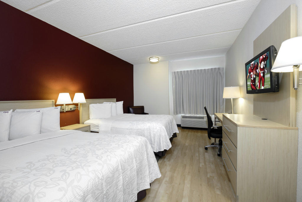 Red Roof Inn PLUS + Gainesville