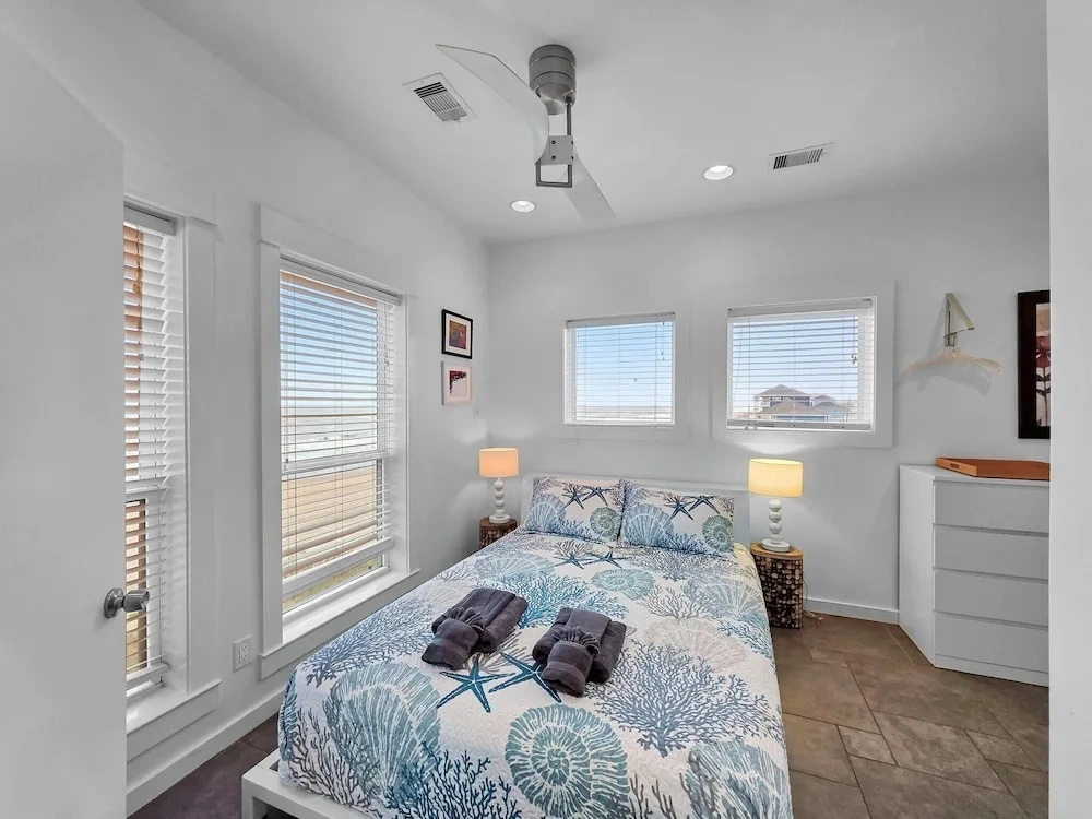 Crystal By The Ocean 4 Bedroom Home