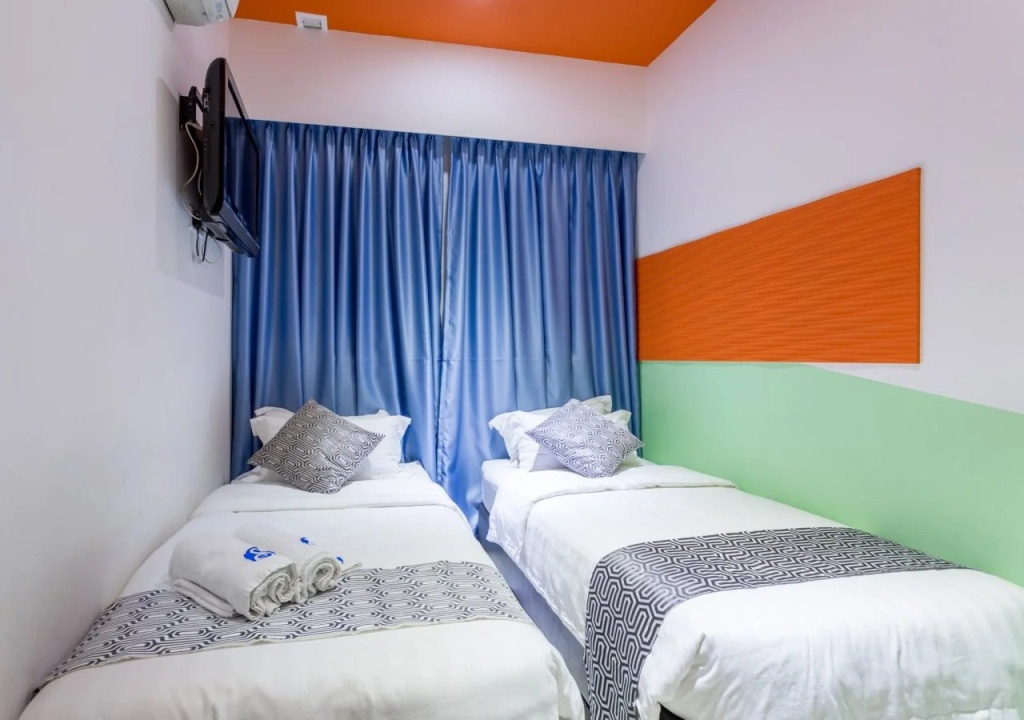 Snow Hotel Lavender