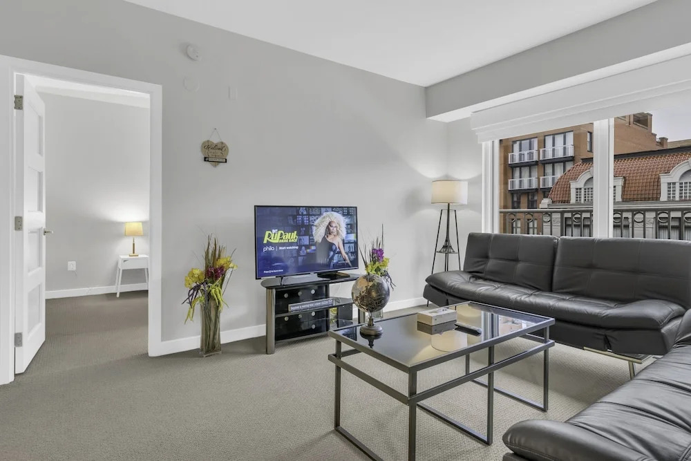 1br Fully Furnished Apartment Near National Museum 1 Bedroom Apts by RedAwning