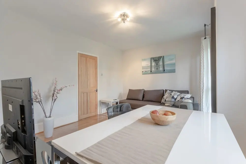 Well-located 2 Bedroom Flat Close To Angel Station