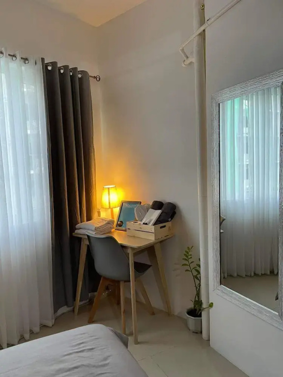 Shell Residence Moa by Gie