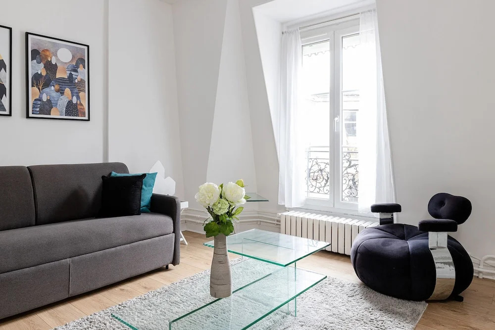 Eiffel Tower - Bir Hakeim Apartment