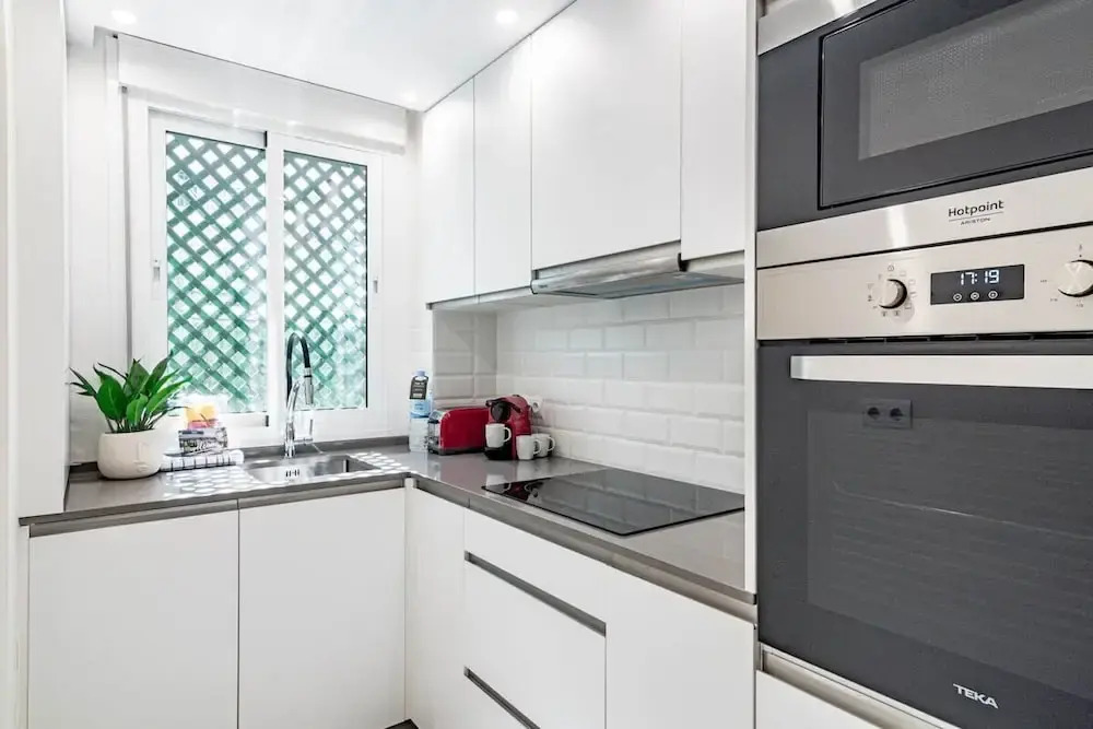Lcr1- Lovely Ground Floor Apartment, Puerto Banus