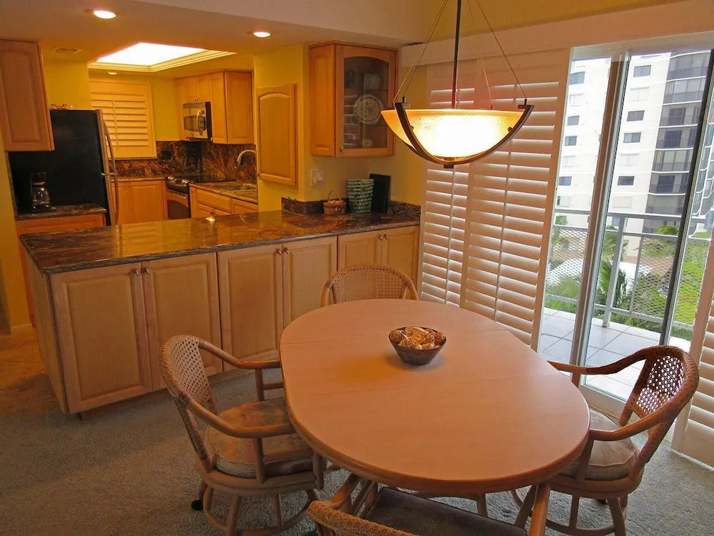 Leonardo Arms 601 - 2 Br Condo