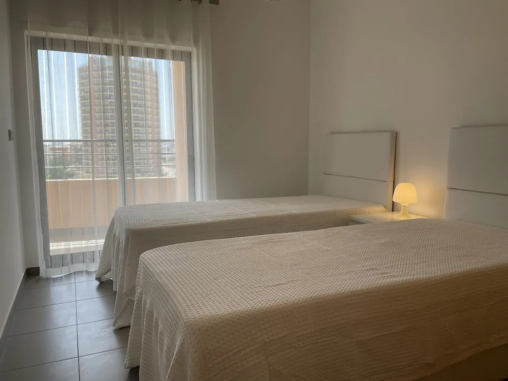 17 in Portim o With 2 Bedrooms and 1 Bathrooms