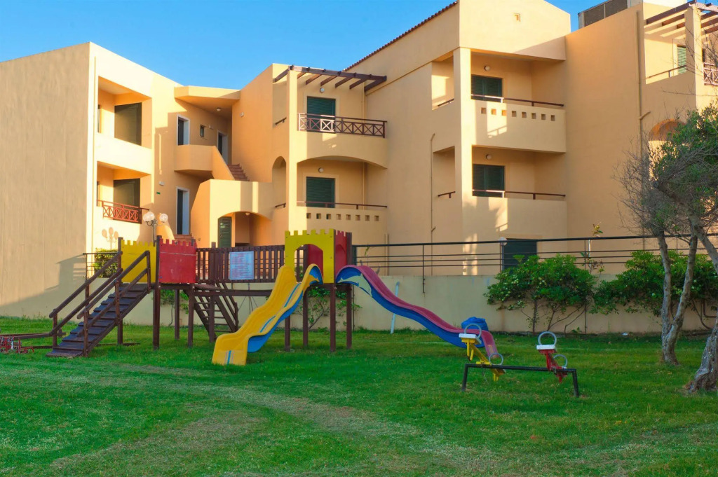 Silver Beach Hotel & Apartments