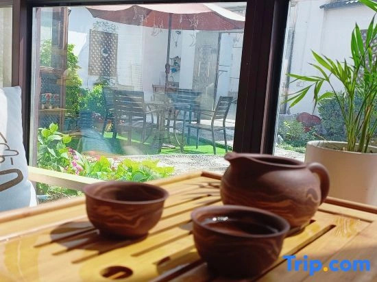 Yanjuke Hostel
