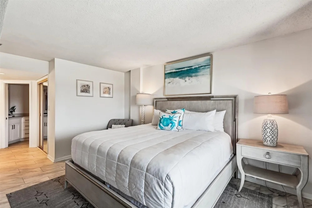 Inlet Reef 518 2 Bedroom Condo by RedAwning