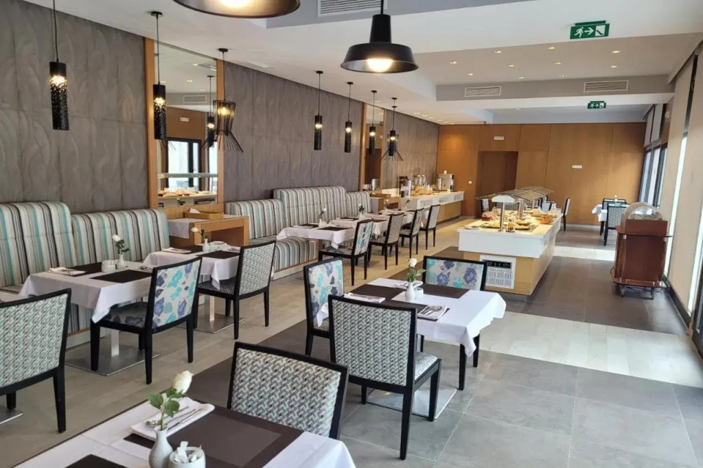 Hotel Tiba
