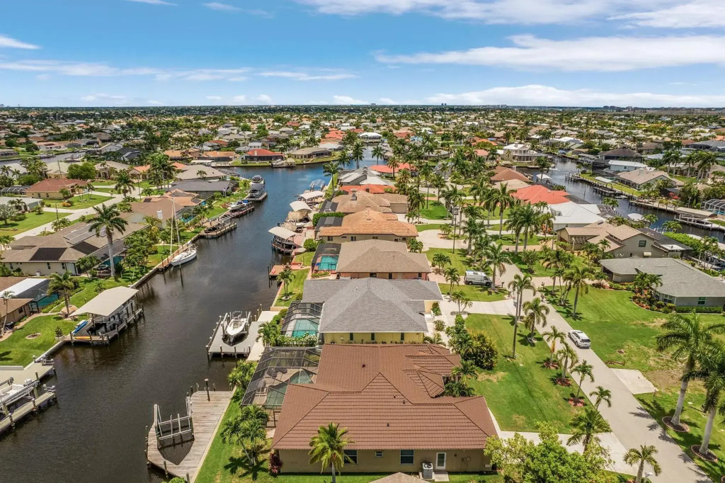 Waterfront Villa Ocean Drive ID1431