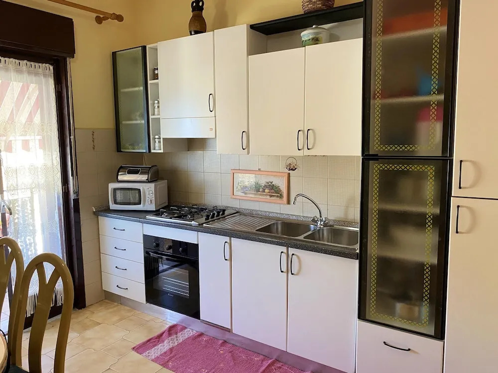 Apartment With 4 Bedrooms in Lido Rossello, With Wonderful sea View, Enclosed Garden and Wifi