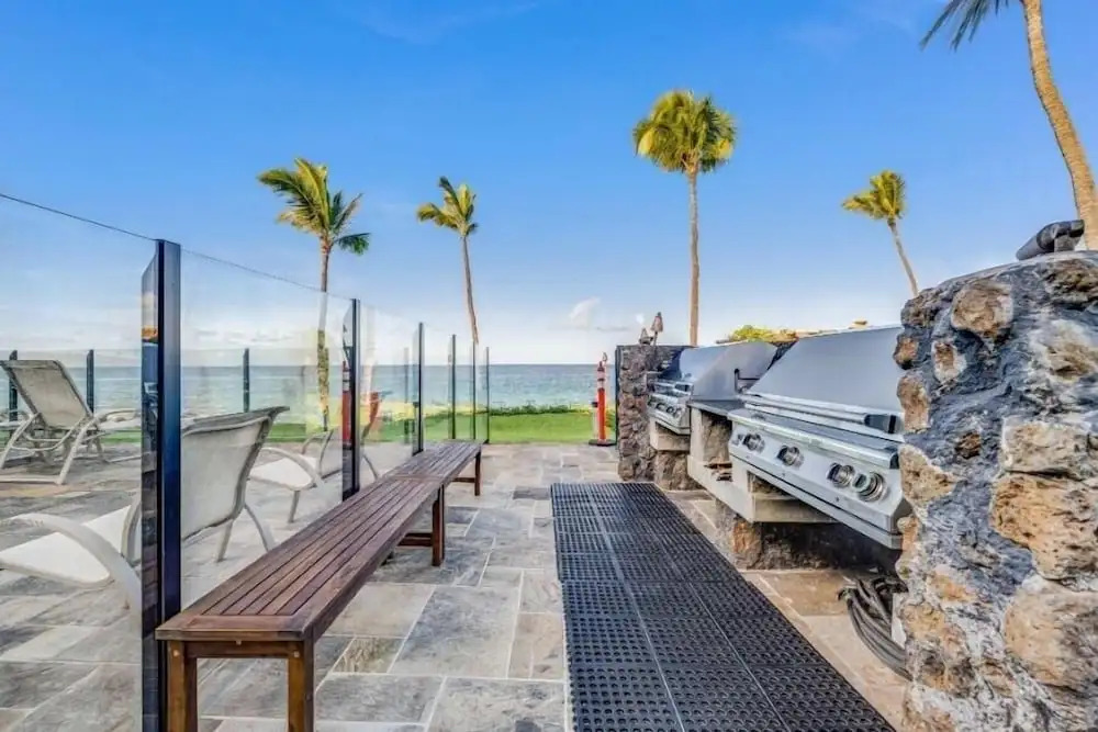 Kihei Surfside, #310 1 Bedroom Condo by RedAwning