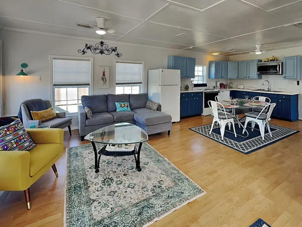 Surfside Crab Retreat by Ryson Vacation Rentals