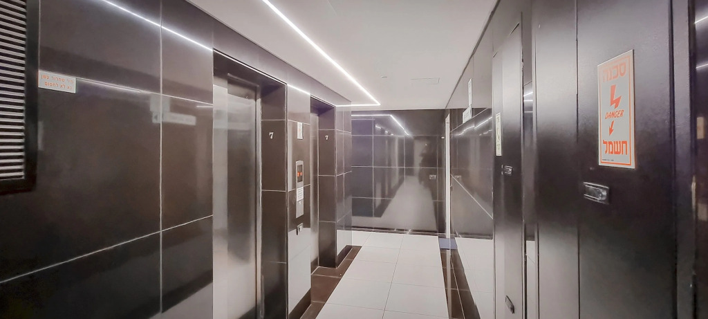 Apartment Saphir | 2BR | Tel Aviv | Florentin | Ma'on St | #TL30
