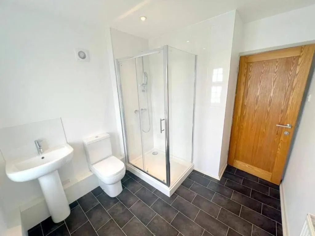 Large Triple Studio in South London - Sutton