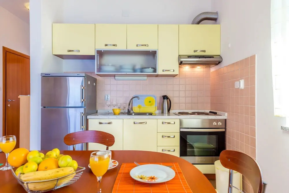 Apartments Ivan Sea View Lun