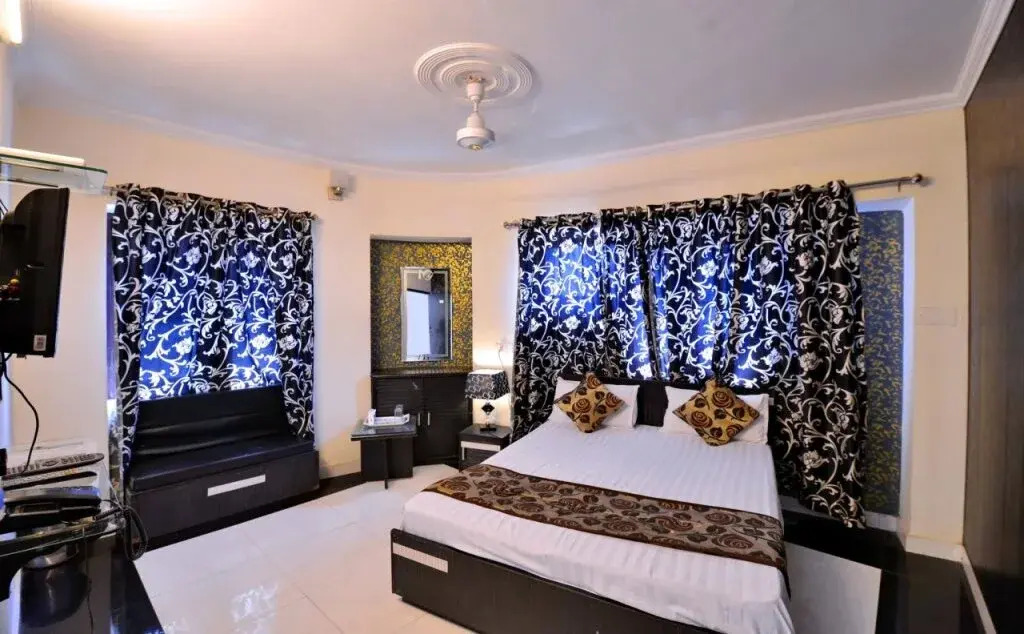 Hotel R S Residency